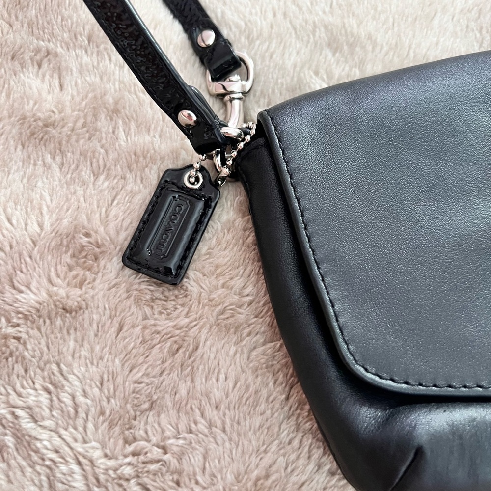 Coach Black Leather Wristlet with Logo Detail - Picture 7 of 9